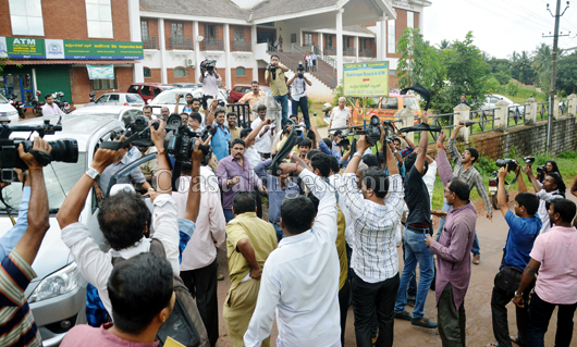 Moily Prgm protest 1