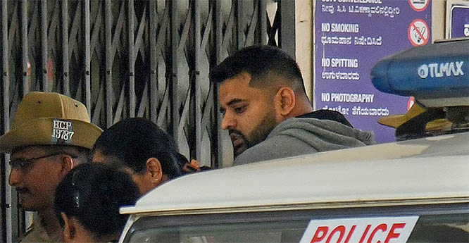 HDRevanna.jpg HDRevanna.jpg