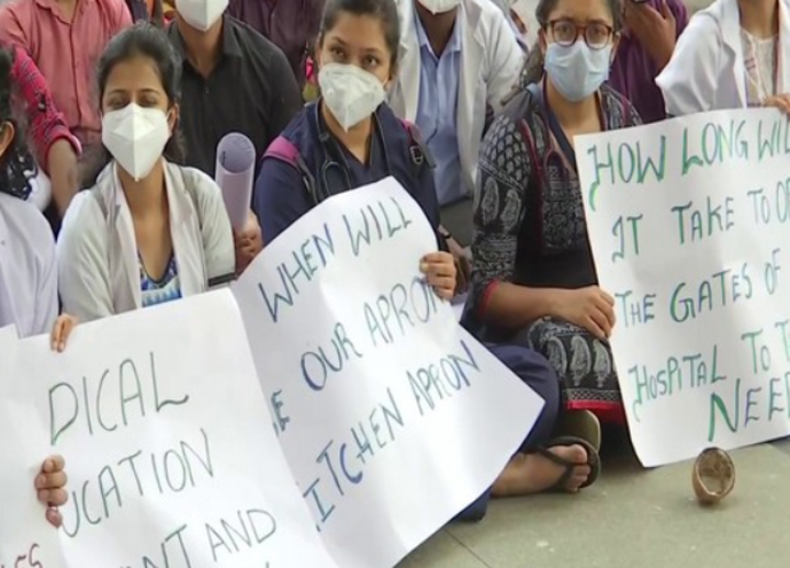 doctor.jpg doctor.jpg