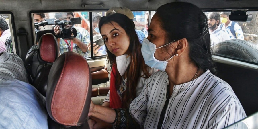 Sanjjanaa_Galrani.jpg Sanjjanaa_Galrani.jpg