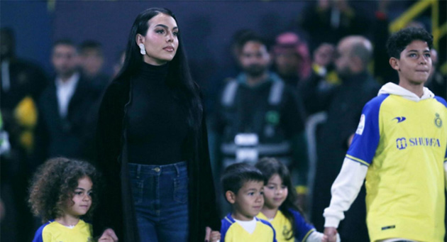 ronaldowife.jpg ronaldowife.jpg