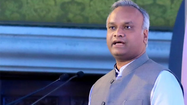 khargepriyank.jpg khargepriyank.jpg