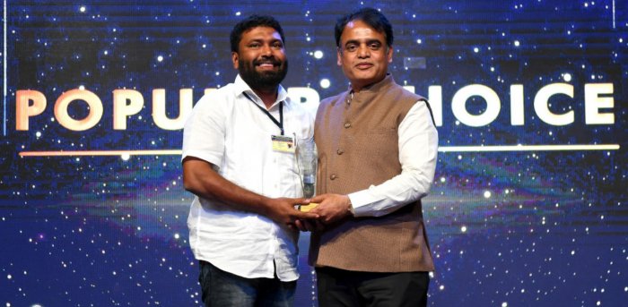 asif apathbandhava.jpg asif apathbandhava.jpg