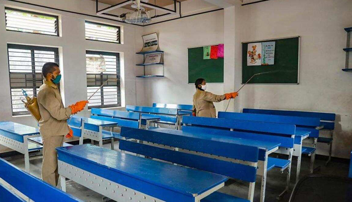karnatakaschool.JPG