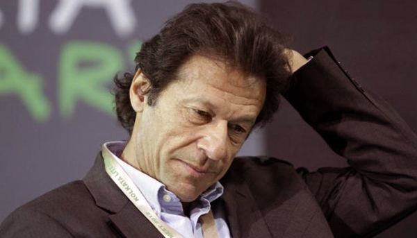 pakistans pm-in-waiting imran khan summoned by anti-graft body